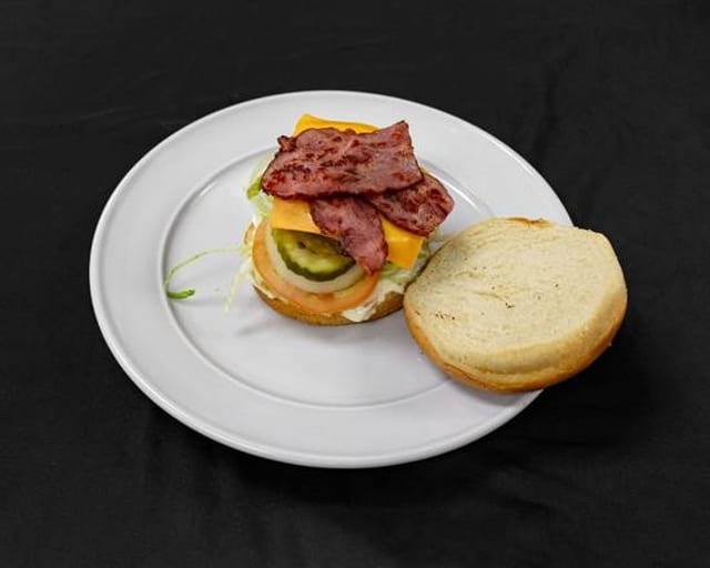 Bacon Cheeseburger Combo.